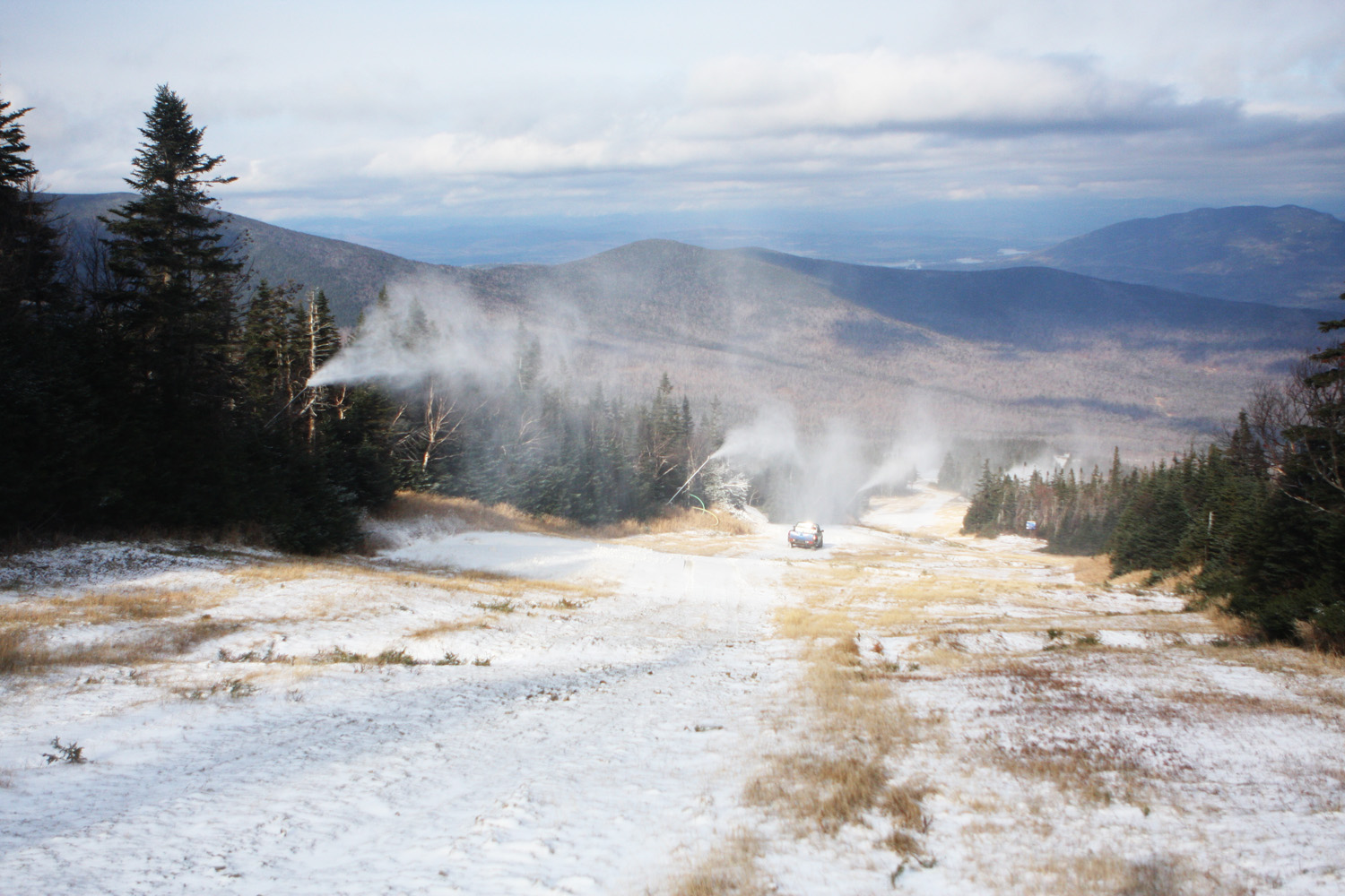 11-5-09firstsnowmaking1med