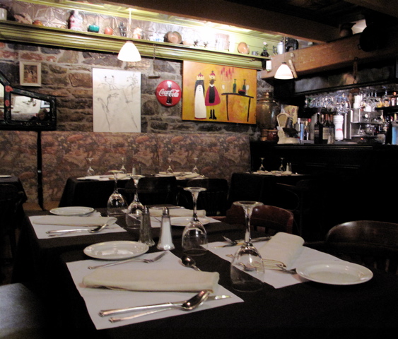 Where to eat in Quebec City: The cozy Cafe St. Malo in Quebec city