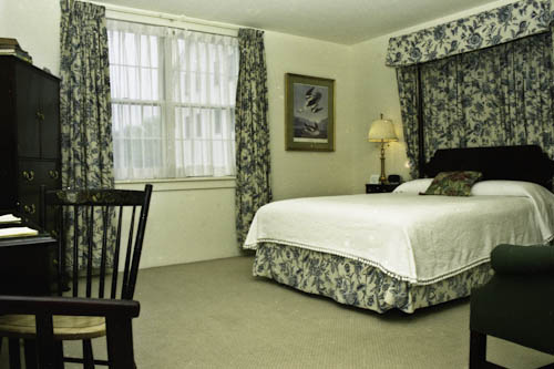 Travelers with mobility issues will find a warm welcome and accessible rooms at the HArraseeket Inn, in Freeport, Maine, Charles Pannell photo.