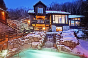 Hot/cold/rest is the cycle at the Scindinave Spa Mont-Tremblant. © Scandinave Spa Mont-Tremblant 