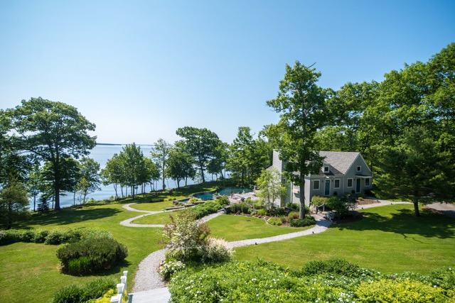 Escape to the ocean-front Inn at Ocean's Edge in Lincolnville, Maine. Courtesy photo