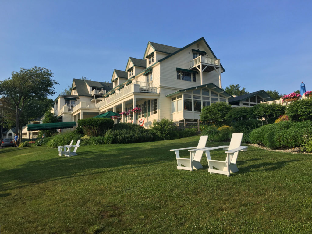 The grounds at the Spruce Point Inn are landscaped nicely. ©Hilary Nangle