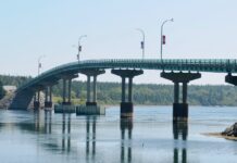 the Franklin Delano Roosevelt Bridge from Lubec makes visiting Canada from Maine easy